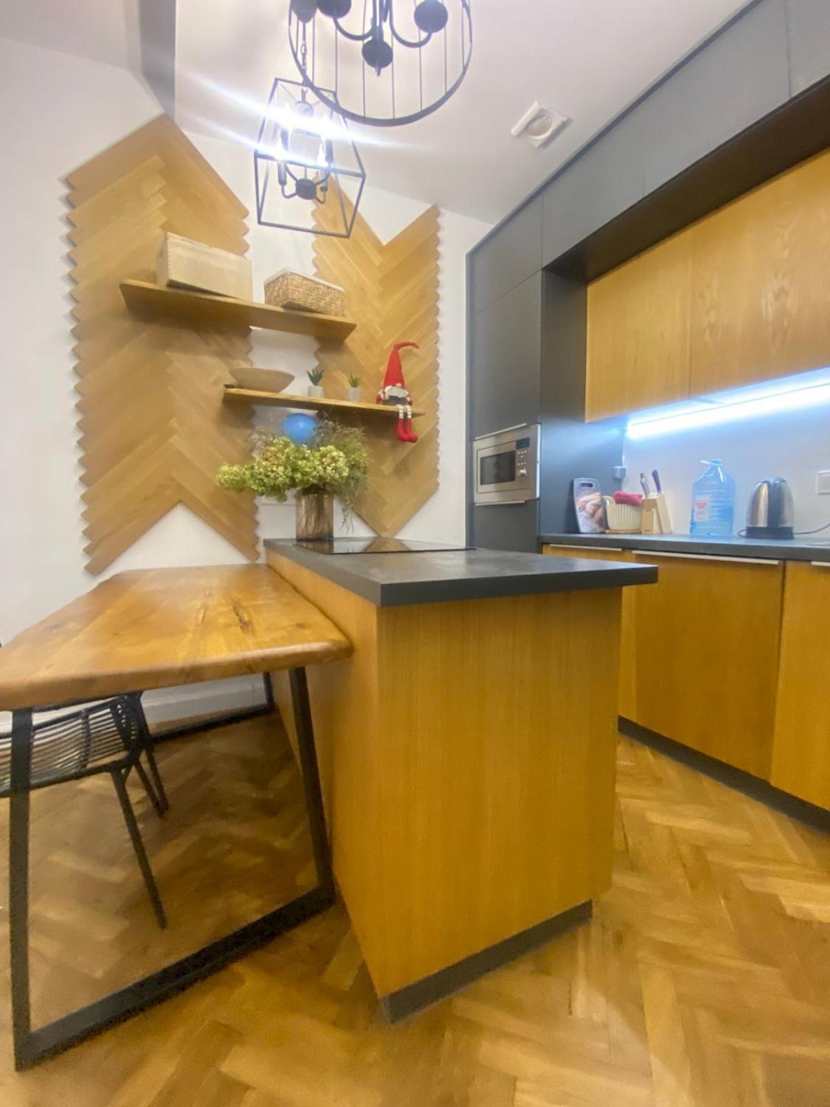 Apartment 2 вул ковжуна 2 кім Lviv