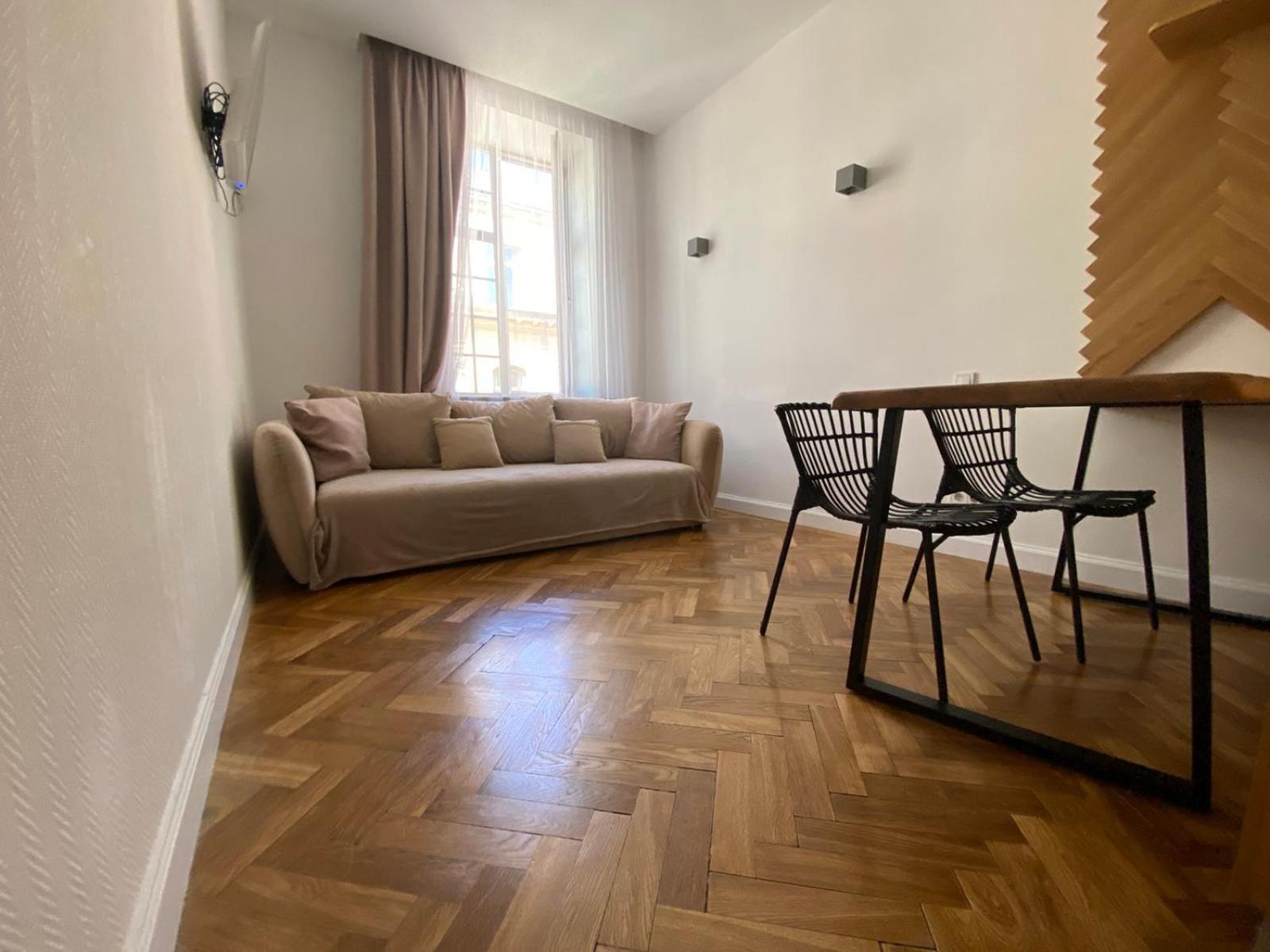 Apartment 2 вул ковжуна 2 кім *