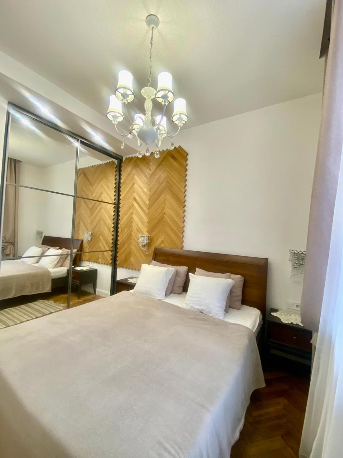 2 вул ковжуна 2 кім Apartment